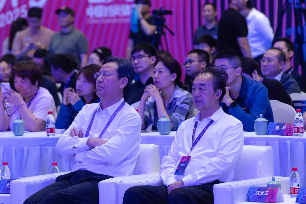 潮涌中国·势聚杭州—— 2025中国时尚体育季暨首届浙江（杭州）国际时尚体育周燃动黄龙(图3)