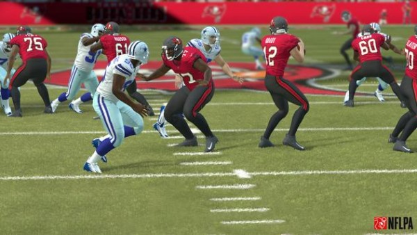 Madden NFL 22 Mobile(图1)