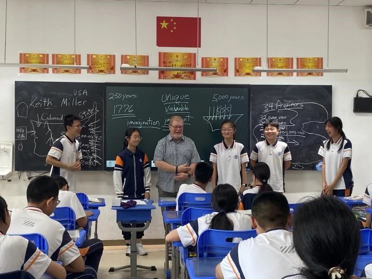 美国访问团走进潍坊北海中学(图1)