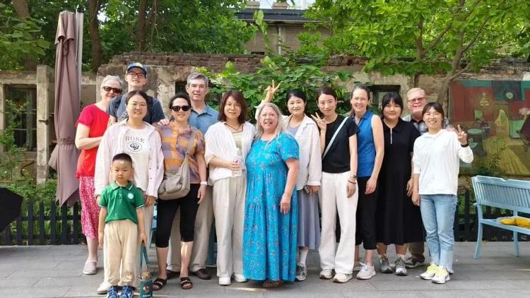 美国访问团走进潍坊北海中学(图2)