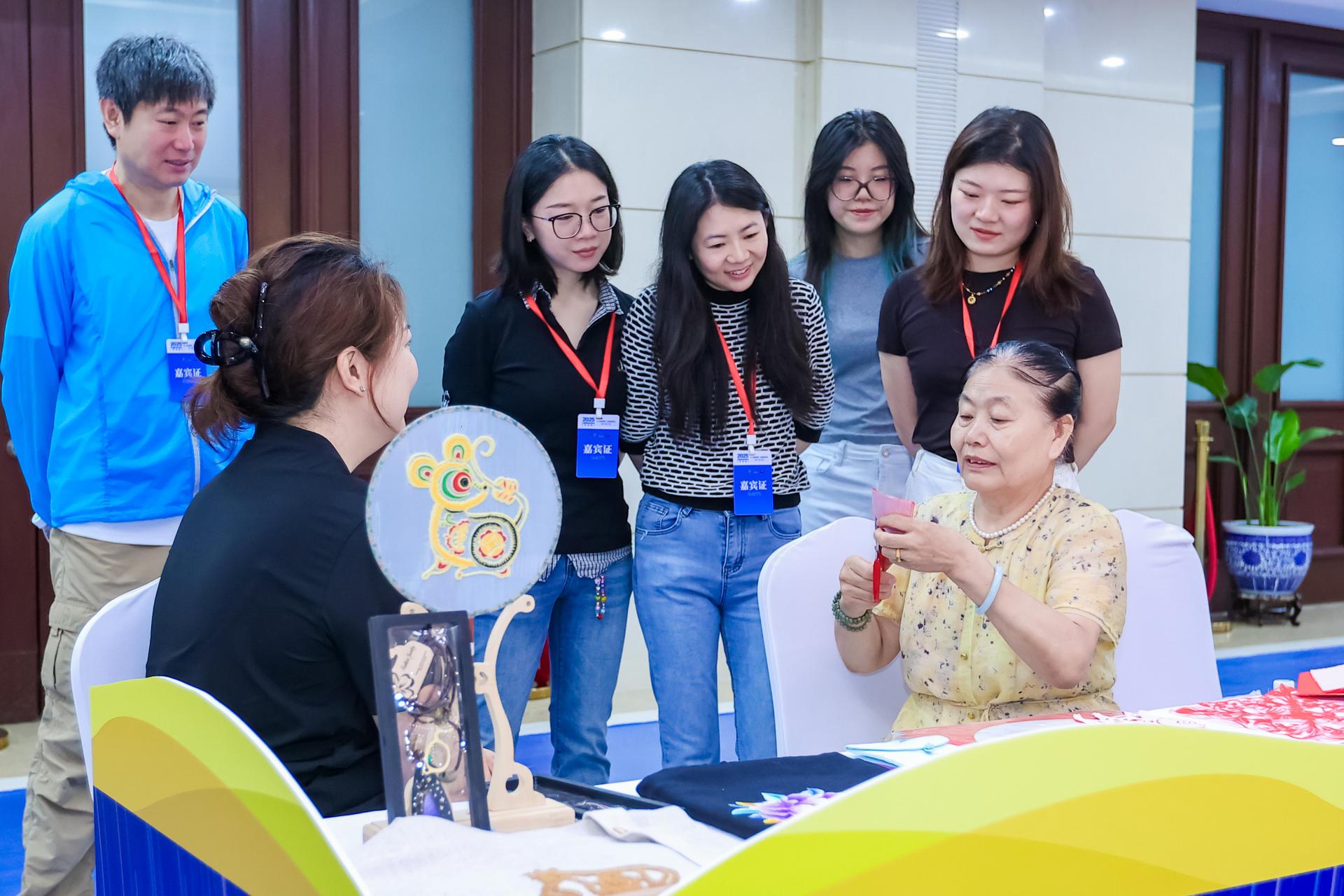 “青春漠漠搭”大漠运动嘉年华正式启动(图3)