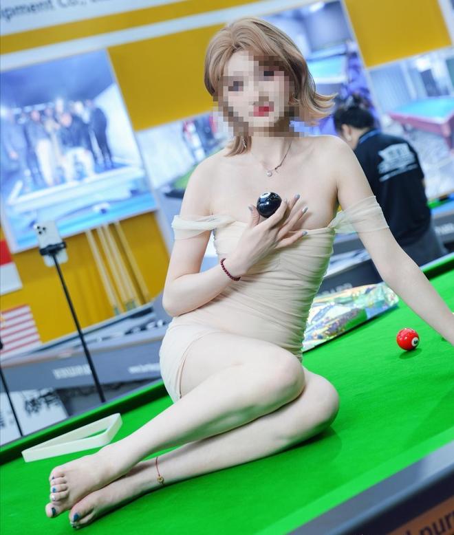 台球厅被曝“特殊服务”包间暗藏玄机美女陪练988包一杆进洞(图22)