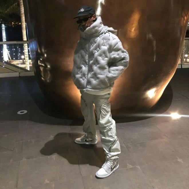 应援Travis Scott三亚演唱会辣妹应该穿什么？（高清无码轮椅教程）(图17)