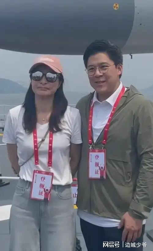 霍启刚又升职了级别很高妻子郭晶晶立了大功！(图19)