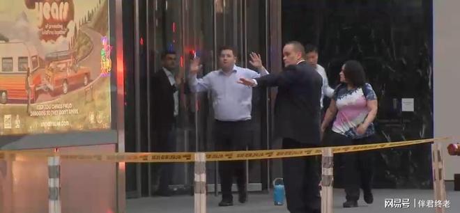 遗孀状告美国：脑伤球员寻仇豪华总部成火药桶！安保漏洞早该堵(图2)