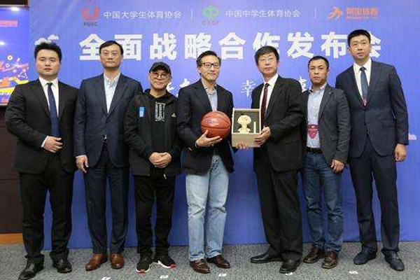 静安区延长路东部幼儿园成全国腰旗橄榄球上海站首发推广校园(图1)