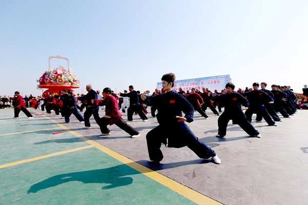 济宁：健身举步可享  赛事点燃全城(图4)