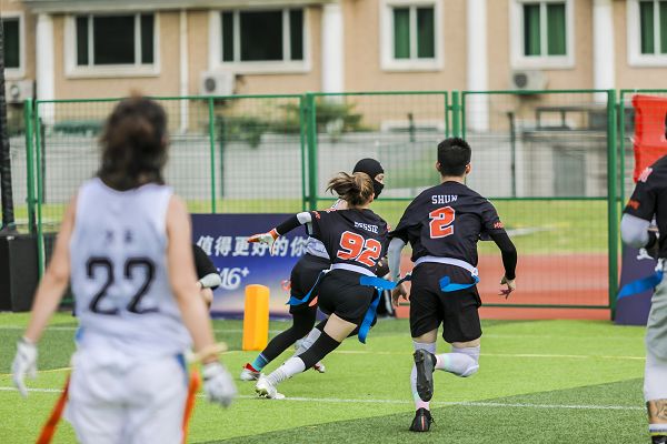 苏州市大众体育联赛橄榄球系列邀请赛开赛(图1)