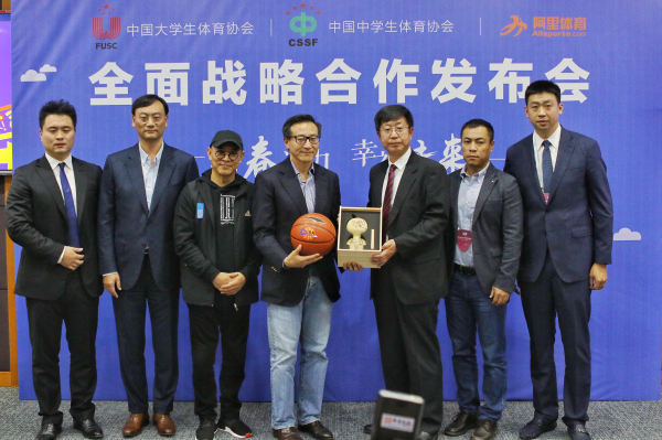 橄榄枝头显锋芒 奥运阵前战鼓擂(图1)