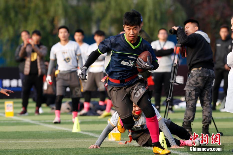 区县风采｜绿茵逐梦活力绽放！2026年姑苏区腰旗橄榄球嘉年华校园挑战赛开赛(图1)