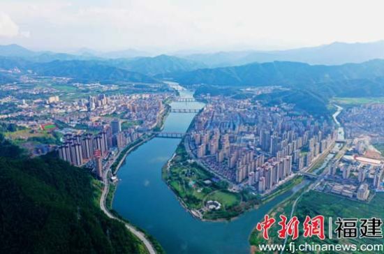 颁奖典礼颁奖Word模板下载(图1)