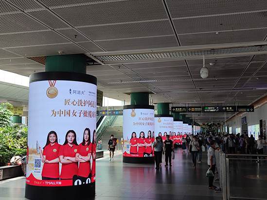 阿道夫“国家队同款”引发关注！中国女子橄榄球队的“秘密武器”！(图3)