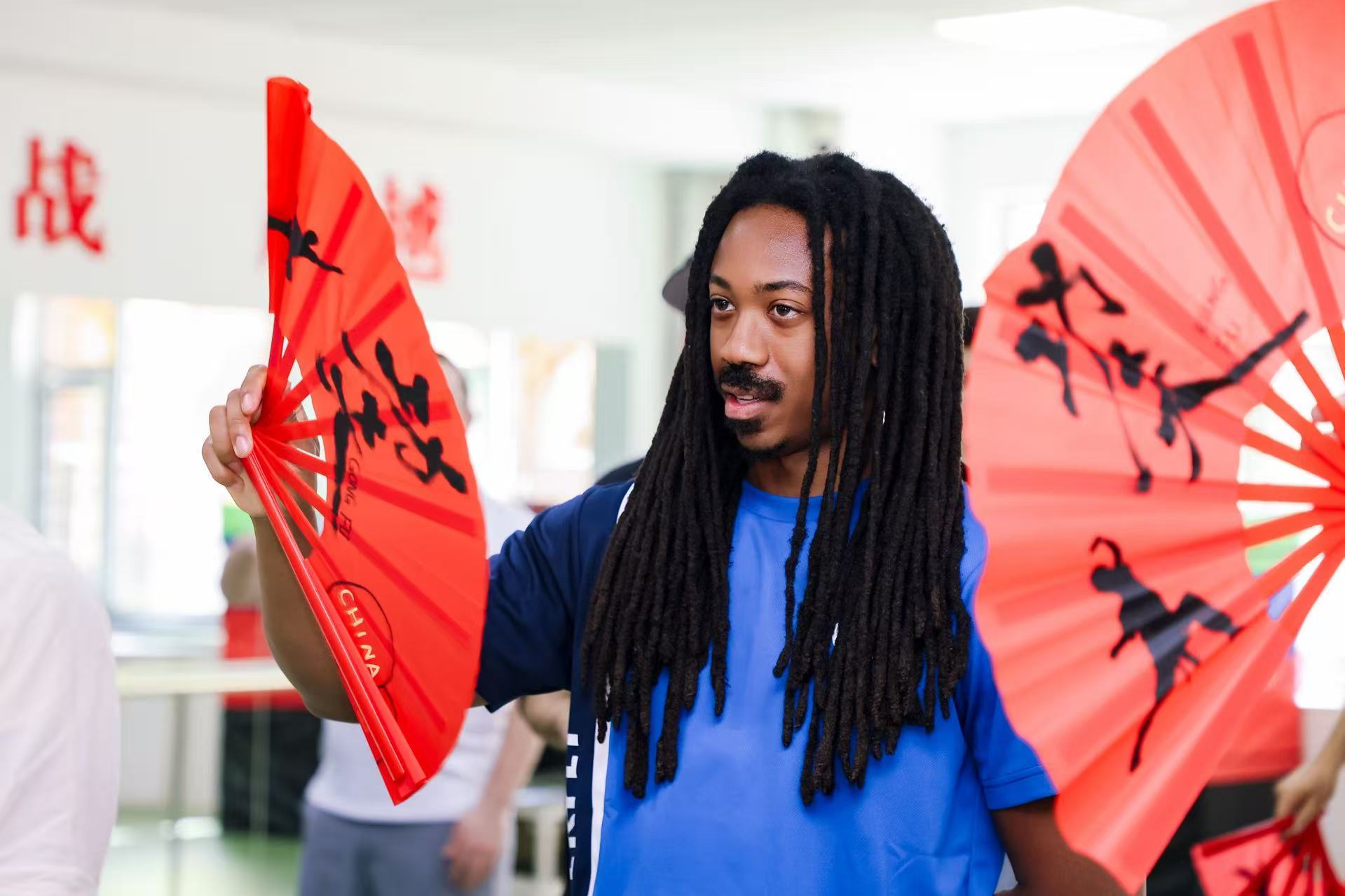 美国青年乒乓球爱好者：来到这里我圆梦了(图4)