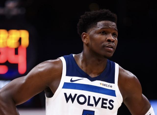 Shams：爱德华兹的申诉被驳回将无缘本赛季个人奖项评选(图1)